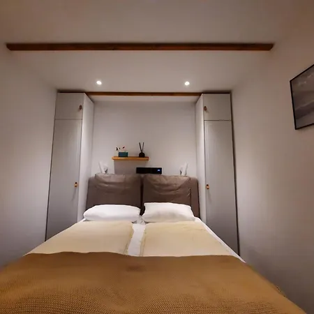 Lachmoewe-by-deju * Norderney